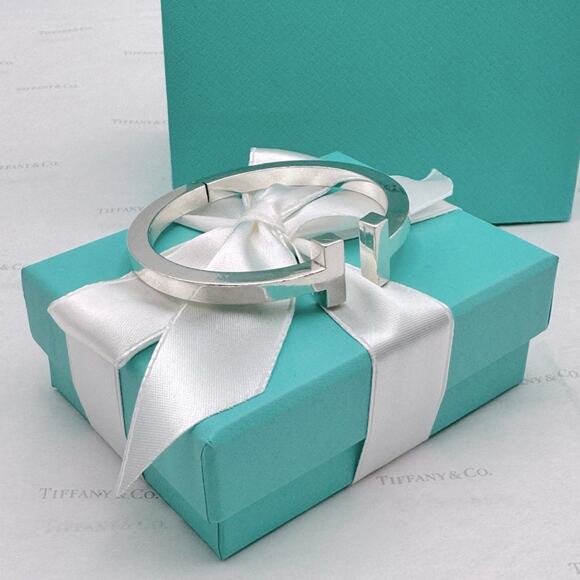 Tiffany & Co. T Square Bracelet Sterling Silver 925 Large W/ Gift Pouch & Box - Picture 7 of 14